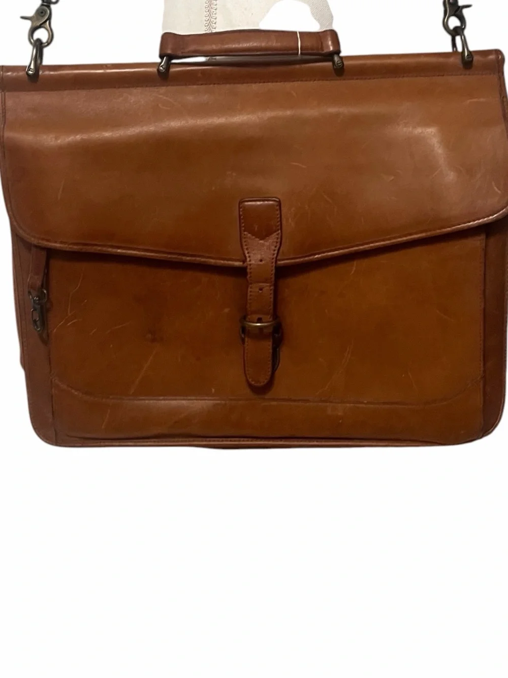 Vintage L.L.Bean Brown Leather Messenger Laptop Bag Shoulder Strap Broken in
